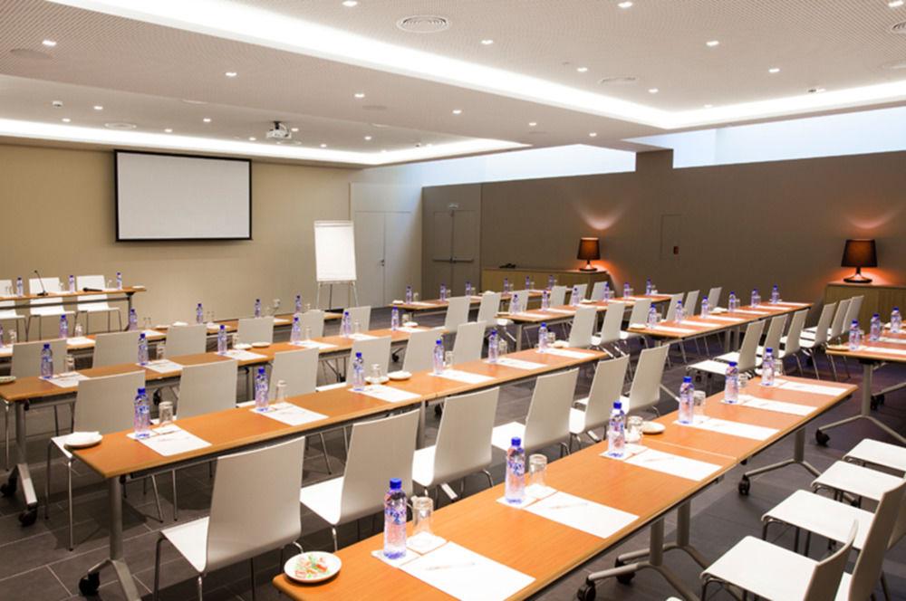 Atenea Port Barcelona 4*